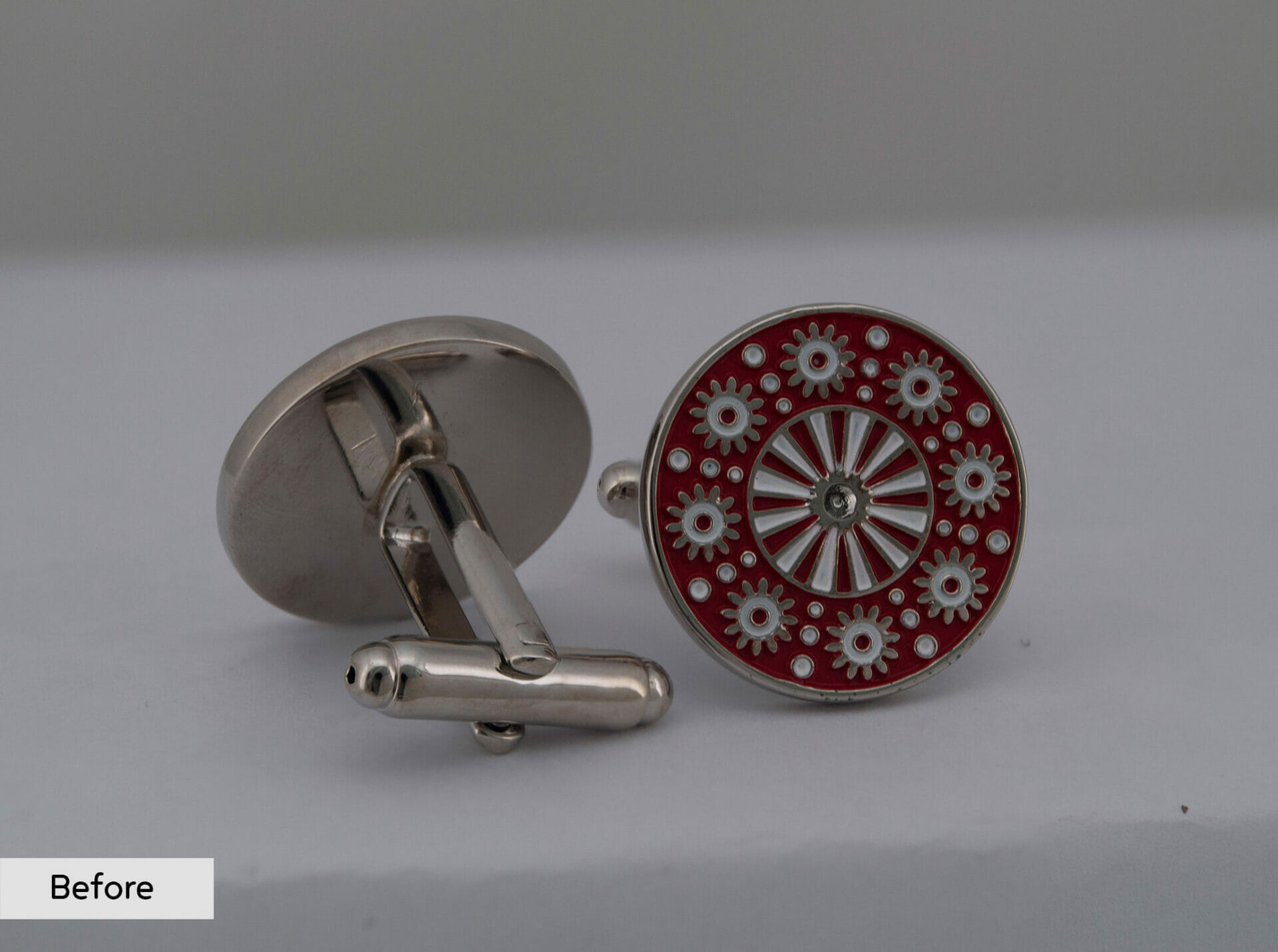 Round Cufflink Jewellery Image Before Retouching